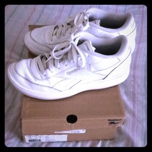 Reebok nursing shoes